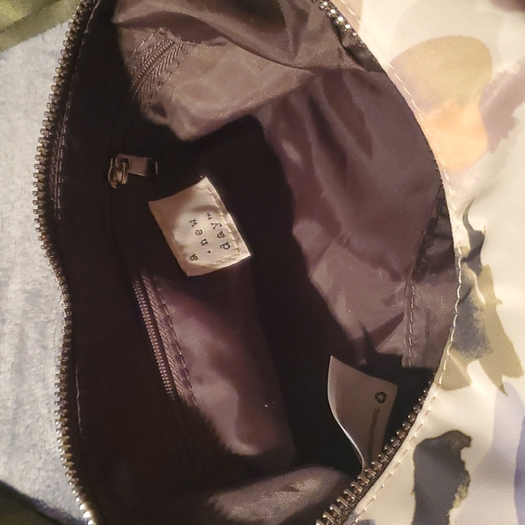 Purse - Picture 3 of 3